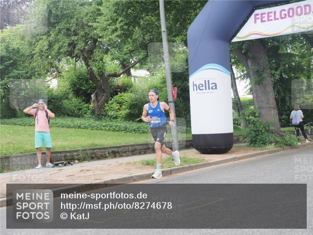 29.06.2025 - hella hamburg halbmarathon KatJ http://msf.ph/oto/8274678 29.06.2025 10:09:39 Zwischen KM18-KM19  meine-sportfotos.de