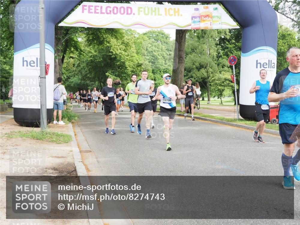 29.06.2025 - hella hamburg halbmarathon MichiJ http://msf.ph/oto/8274743 29.06.2025 10:31:32 Zwischen KM18-KM19 1735, 2415, 4080, 4318, 5477, 9114, 9534, 10099, 10493, 12153, 13897, 14813, 15706, 16338, 19229 meine-sportfotos.de