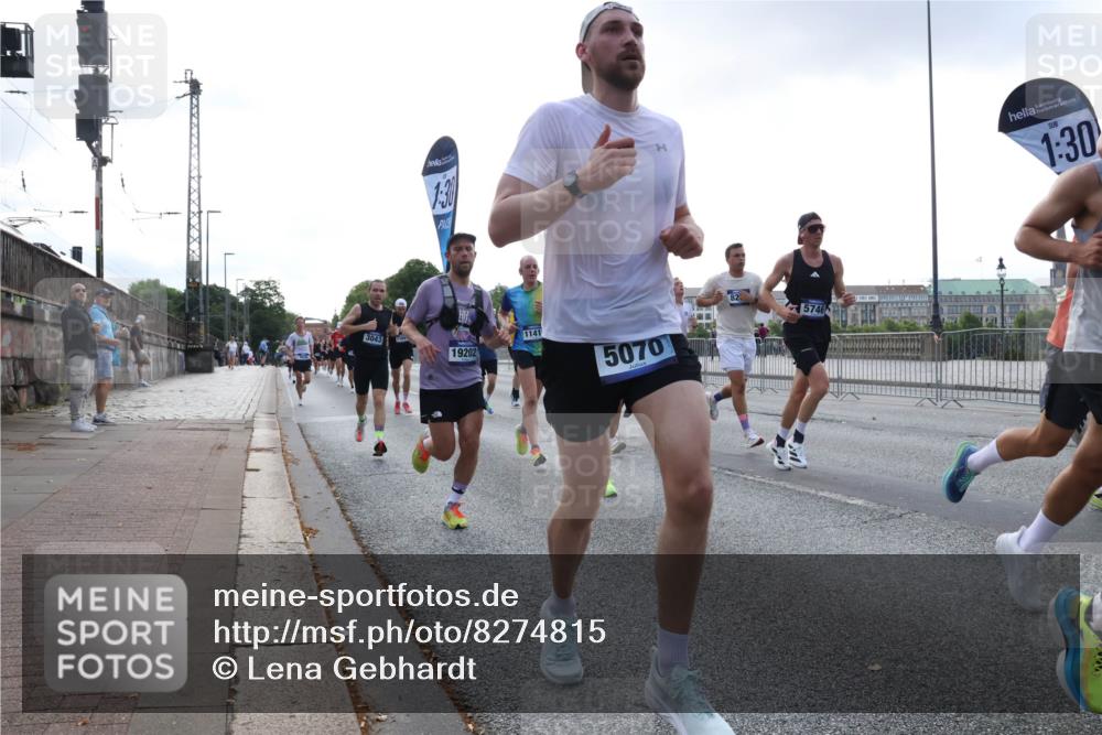 29.06.2025 - hella hamburg halbmarathon Lena Gebhardt http://msf.ph/oto/8274815 29.06.2025 09:45:16 Lombardsbrücke 3043, 1, 30, 19202, 1141, 5070, 5746, 1, 30, 57, 1758, 1827, 1990, 2746, 3043, 3201, 4050, 4129, 4698, 4749, 5070, 5269, 5328, 5367, 5746, 5826, 6358, 6619, 6781, 7272, 7389, 7481, 7651, 7723, 8209, 8473, 8731, 8883, 9137, 9381, 9571, 9634, 10156, 10171, 10486, 10848, 11169, 11413, 11857, 12049, 12234, 12287, 12595, 12900, 12988, 13838, 13956, 14028, 14140, 14164, 14289, 15672, 15883, 16157, 16377, 16508, 16713, 16736, 16818, 17428 meine-sportfotos.de