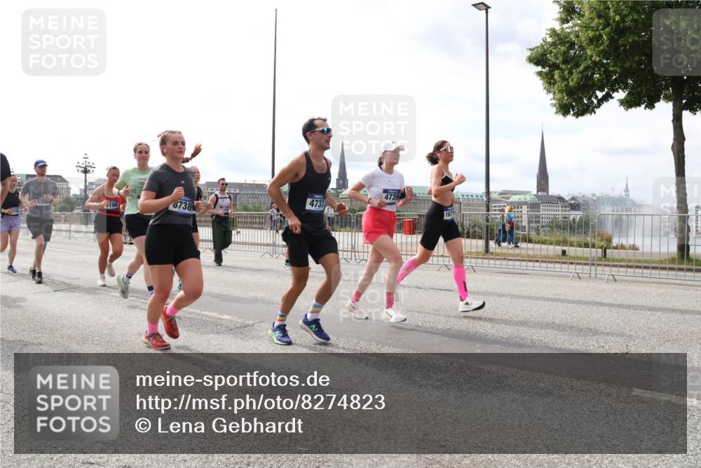 29.06.2025 - hella hamburg halbmarathon Lena Gebhardt http://msf.ph/oto/8274823 29.06.2025 10:20:13 Lombardsbrücke 744, 5556, 8738, 4737, 4739, 1046, 1069, 1110, 1115, 1154, 1474, 2064, 2405, 2478, 2918, 3278, 3434, 3842, 4154, 4166, 4539, 4585, 4614, 4737, 4739, 5397, 5556, 5659, 5811, 5812, 5831, 5937, 6872, 6874, 6951, 7018, 7101, 7131, 7137, 7248, 7519, 7739, 7744, 7808, 7917, 8025, 8146, 8387, 8427, 8462, 8588, 8738, 9136, 9196, 9722, 9735, 9873, 10041, 10349, 10414, 10550, 10594, 10595, 10613, 10622, 10647, 10701, 10754, 11028, 11036, 11603, 11835 meine-sportfotos.de