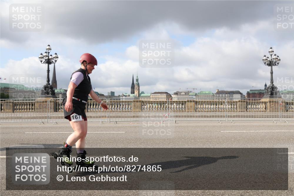 29.06.2025 - hella hamburg halbmarathon Lena Gebhardt http://msf.ph/oto/8274865 29.06.2025 09:04:59 Lombardsbrücke  meine-sportfotos.de