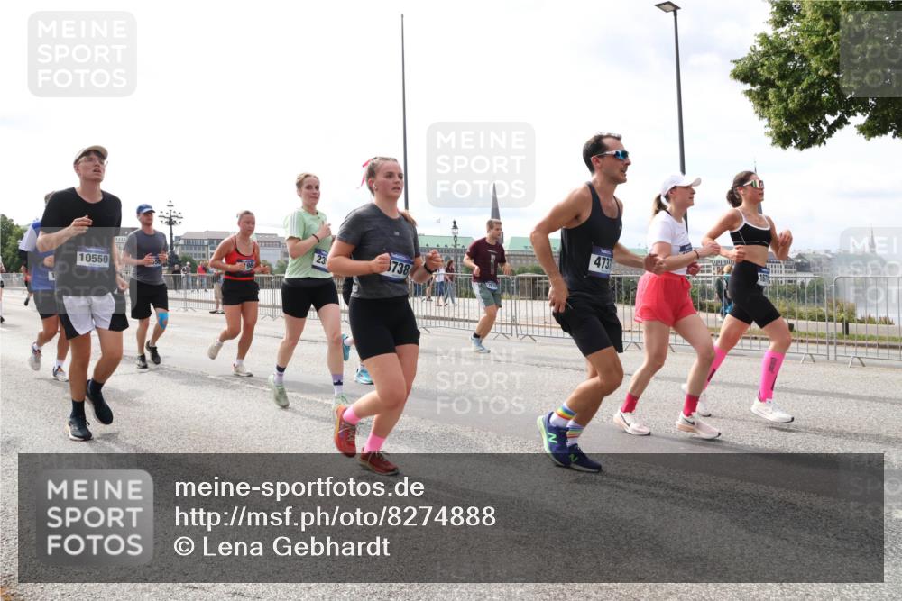 29.06.2025 - hella hamburg halbmarathon Lena Gebhardt http://msf.ph/oto/8274888 29.06.2025 10:20:13 Lombardsbrücke 10550, 23, 3738, 4731, 1046, 1069, 1110, 1115, 1154, 1474, 2064, 2405, 2478, 2918, 3278, 3434, 3842, 4154, 4166, 4539, 4585, 4614, 4737, 4739, 5397, 5556, 5659, 5811, 5812, 5831, 5937, 6872, 6874, 6951, 7018, 7101, 7131, 7137, 7248, 7519, 7739, 7744, 7808, 7917, 8025, 8146, 8387, 8427, 8462, 8588, 8738, 9136, 9196, 9722, 9735, 9873, 10041, 10349, 10414, 10550, 10594, 10595, 10613, 10622, 10647, 10701, 10754, 11028, 11036, 11603, 11835 meine-sportfotos.de