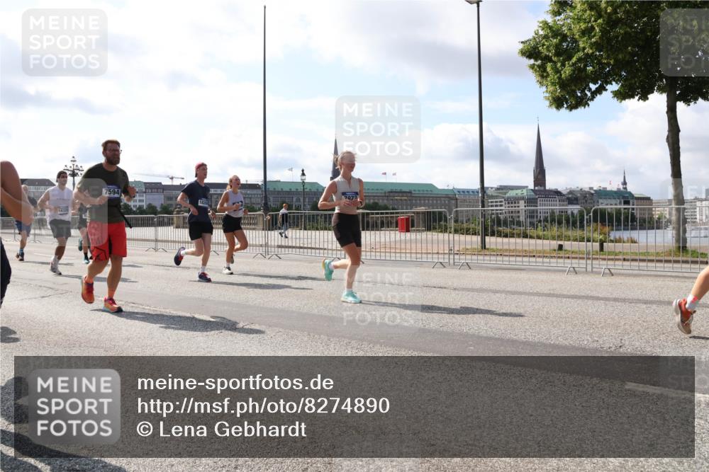 29.06.2025 - hella hamburg halbmarathon Lena Gebhardt http://msf.ph/oto/8274890 29.06.2025 09:57:46 Lombardsbrücke 6320, 7594, 797, 1820, 1030, 1086, 1094, 1193, 1258, 1320, 1321, 1335, 1422, 1563, 1870, 2119, 2252, 2397, 2444, 2448, 2488, 2612, 2855, 2946, 3048, 3058, 3091, 3096, 3103, 3114, 3251, 3698, 3999, 4261, 4299, 4379, 4558, 4986, 5018, 5024, 5032, 5305, 5633, 5672, 5775, 5820, 5907, 6125, 6355, 6356, 6374, 6569, 6580, 6585, 6628, 6720, 6762, 6776, 6795, 6942, 7065, 7134, 7221, 7397, 7478, 7594, 7646, 7742, 7930, 7932, 7952, 7973, 7976, 10191 meine-sportfotos.de