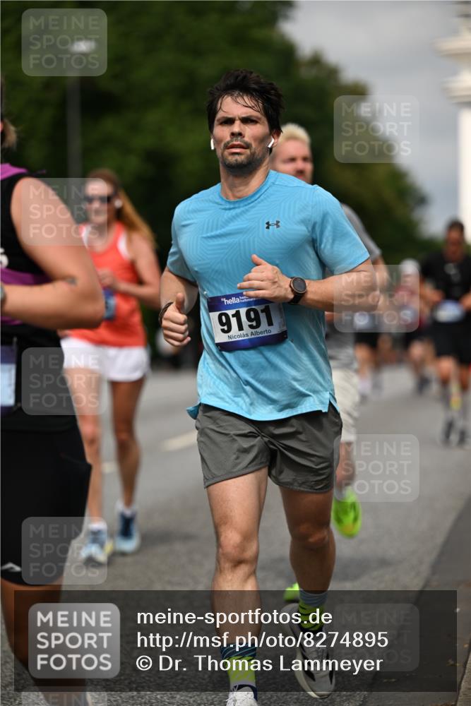 29.06.2025 - hella hamburg halbmarathon Dr. Thomas Lammeyer http://msf.ph/oto/8274895 29.06.2025 10:15:31 Kennedybrücke 1166, 1531, 1866, 1992, 2661, 4227, 5254, 5379, 5990, 5991, 7571, 8368, 9169, 9191, 10042, 10372, 10428, 11321 meine-sportfotos.de