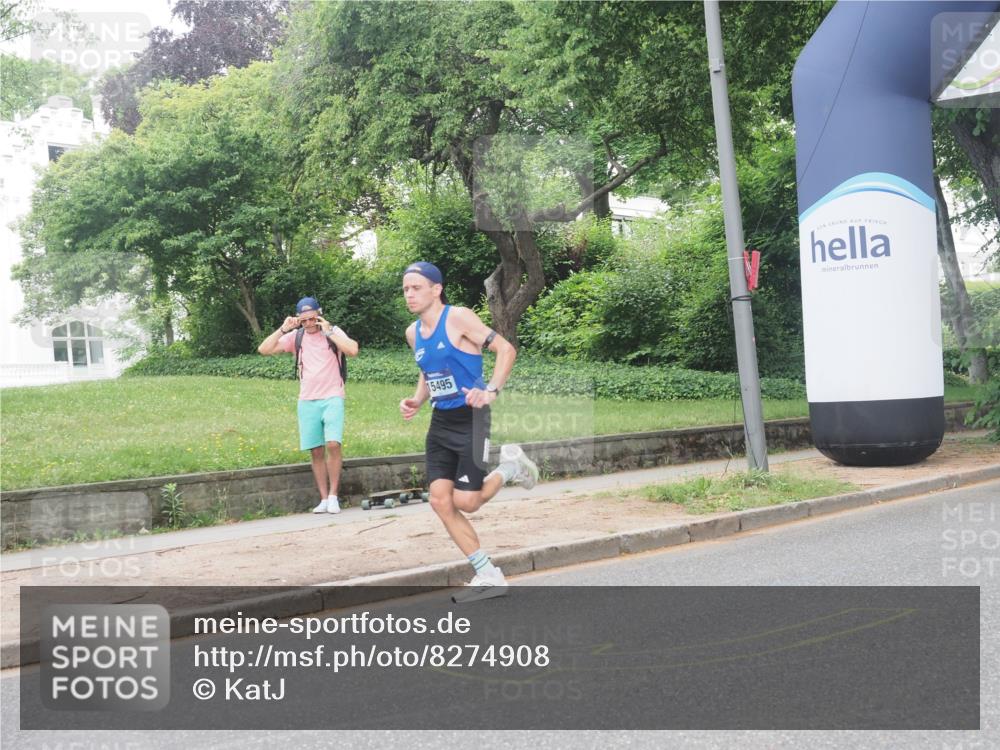 29.06.2025 - hella hamburg halbmarathon KatJ http://msf.ph/oto/8274908 29.06.2025 10:09:40 Zwischen KM18-KM19  meine-sportfotos.de