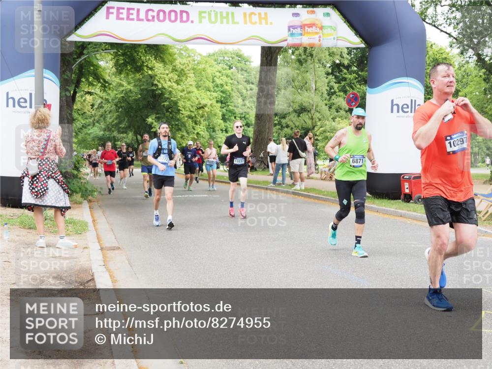 29.06.2025 - hella hamburg halbmarathon MichiJ http://msf.ph/oto/8274955 29.06.2025 10:56:41 Zwischen KM18-KM19 1745, 1766, 1830, 1850, 2359, 5191, 6664, 6871, 10297, 11525, 12457, 13237, 15772, 18343 meine-sportfotos.de