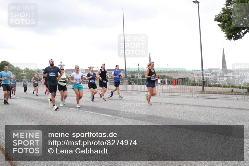 29.06.2025 - hella hamburg halbmarathon Lena Gebhardt http://msf.ph/oto/8274974 29.06.2025 10:54:37 Lombardsbrücke 17394, 5185, 15627, 3035, 15174, 15674, 1198, 1762, 1779, 1822, 1949, 2084, 2244, 2532, 2566, 2586, 2632, 3002, 3364, 3761, 3795, 3857, 4191, 4192, 4720, 4971, 5157, 5185, 5216, 5309, 5500, 5514, 5817, 5882, 5933, 5993, 6023, 6279, 6982, 6987, 7498, 7670, 7874, 7946, 7986, 8012, 8186, 8801, 8803, 8867, 9130, 9203, 9521, 10207, 10331, 10471, 11033, 11226, 11287, 11354, 11567, 11569, 11785, 12240, 12268, 12270, 12930, 13272, 13283, 13944, 13945 meine-sportfotos.de