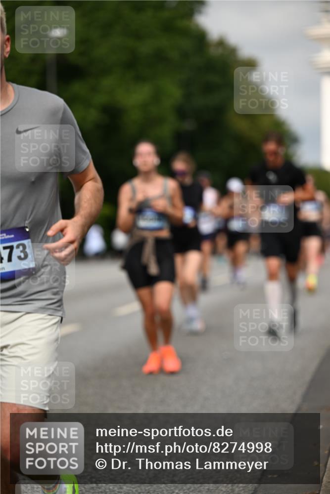 29.06.2025 - hella hamburg halbmarathon Dr. Thomas Lammeyer http://msf.ph/oto/8274998 29.06.2025 10:15:32 Kennedybrücke 1166, 1531, 1866, 1992, 2661, 4227, 5254, 5379, 5990, 5991, 7571, 8368, 9169, 9191, 10042, 10372, 10428, 11321 meine-sportfotos.de