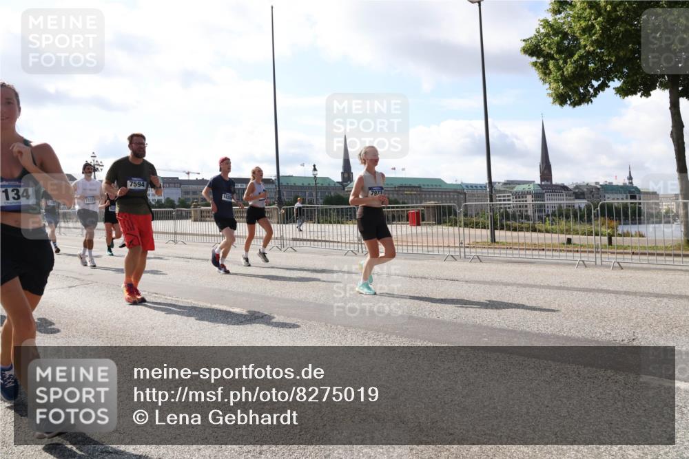 29.06.2025 - hella hamburg halbmarathon Lena Gebhardt http://msf.ph/oto/8275019 29.06.2025 09:57:46 Lombardsbrücke 134, 16326, 7594, 7973, 1030, 1086, 1094, 1193, 1258, 1320, 1321, 1335, 1422, 1563, 1870, 2119, 2252, 2397, 2444, 2448, 2488, 2612, 2855, 2946, 3048, 3058, 3091, 3096, 3103, 3114, 3251, 3698, 3999, 4261, 4299, 4379, 4558, 4986, 5018, 5024, 5032, 5305, 5633, 5672, 5775, 5820, 5907, 6125, 6355, 6356, 6374, 6569, 6580, 6585, 6628, 6720, 6762, 6776, 6795, 6942, 7065, 7134, 7221, 7397, 7478, 7594, 7646, 7742, 7930, 7932, 7952, 7973, 7976, 10191 meine-sportfotos.de