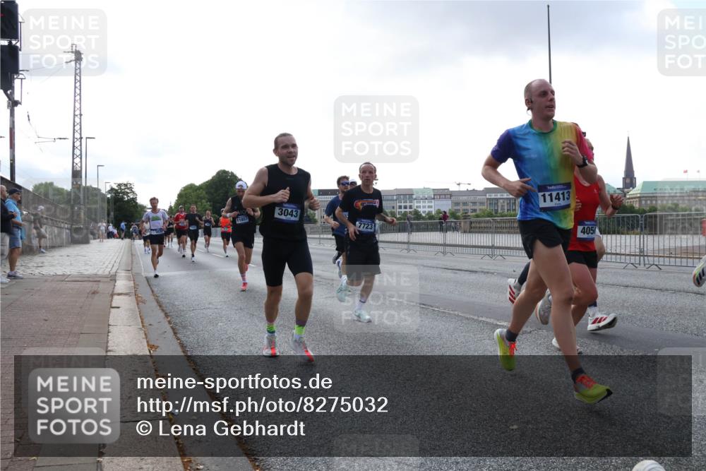 29.06.2025 - hella hamburg halbmarathon Lena Gebhardt http://msf.ph/oto/8275032 29.06.2025 09:45:18 Lombardsbrücke 3043, 11857, 7723, 11413, 4050, 57, 1758, 1827, 1990, 2689, 2746, 3043, 3201, 4050, 4129, 4698, 4749, 5070, 5269, 5328, 5367, 5746, 5826, 6358, 6619, 6781, 7272, 7389, 7481, 7651, 7723, 8209, 8731, 8883, 9137, 9381, 9571, 9634, 10017, 10156, 10171, 10486, 10848, 11169, 11413, 11857, 12049, 12234, 12287, 12595, 12691, 12900, 12988, 13838, 13956, 14028, 14140, 14164, 14289, 15672, 15883, 16157, 16377, 16508, 16713, 16818, 17428 meine-sportfotos.de