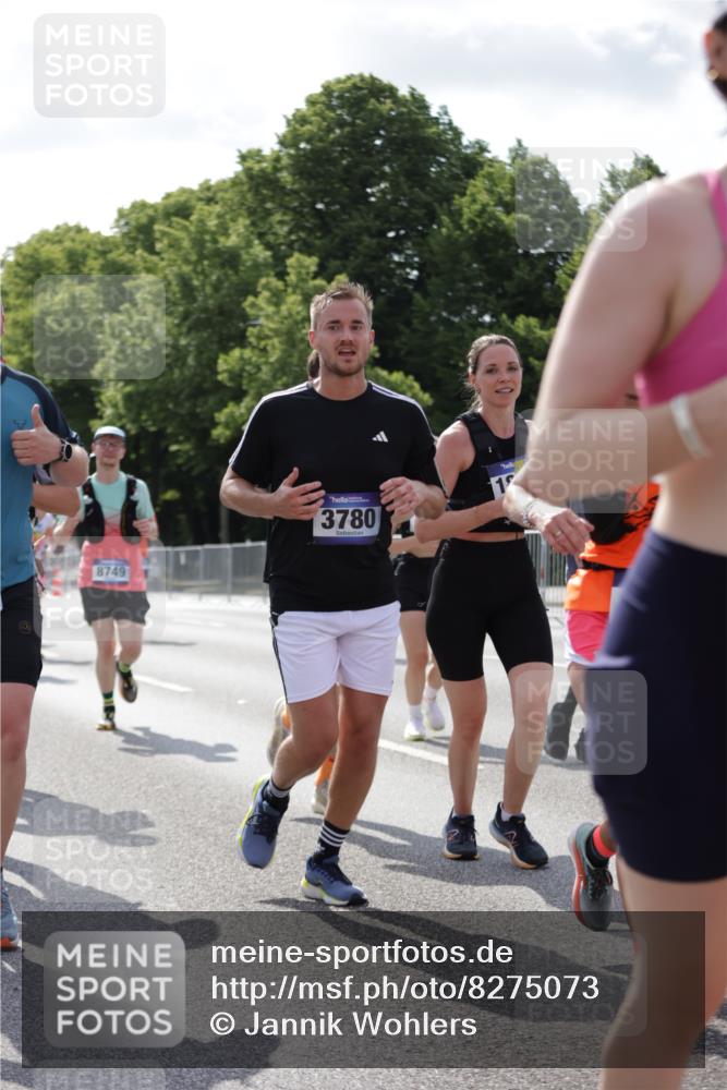 29.06.2025 - hella hamburg halbmarathon Jannik Wohlers http://msf.ph/oto/8275073 29.06.2025 10:02:04 Lombardsbrücke 1128, 1254, 1702, 1733, 2142, 2322, 2685, 2712, 3780, 3976, 4066, 5763, 6295, 6708, 6860, 7049, 7323, 7869, 8003, 8662, 8749, 9020, 9021, 9131, 9554, 9986, 10866, 11191, 11670, 11702, 11782, 11871, 12978, 13488, 13491, 13868, 13932, 14574, 14838, 15008, 15291, 16067, 16634, 17077, 17533, 17836, 17931, 17939, 18128, 18240, 18624, 19117, 19146, 19165, 19176 meine-sportfotos.de