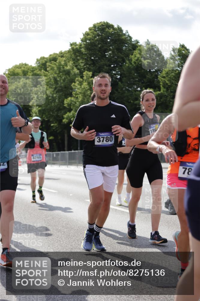 29.06.2025 - hella hamburg halbmarathon Jannik Wohlers http://msf.ph/oto/8275136 29.06.2025 10:02:04 Lombardsbrücke 1128, 1254, 1702, 1733, 2142, 2322, 2685, 2712, 3780, 3976, 4066, 5763, 6295, 6708, 6860, 7049, 7323, 7869, 8003, 8662, 8749, 9020, 9021, 9131, 9554, 9986, 10866, 11191, 11670, 11702, 11782, 11871, 12978, 13488, 13491, 13868, 13932, 14574, 14838, 15008, 15291, 16067, 16634, 17077, 17533, 17836, 17931, 17939, 18128, 18240, 18624, 19117, 19146, 19165, 19176 meine-sportfotos.de