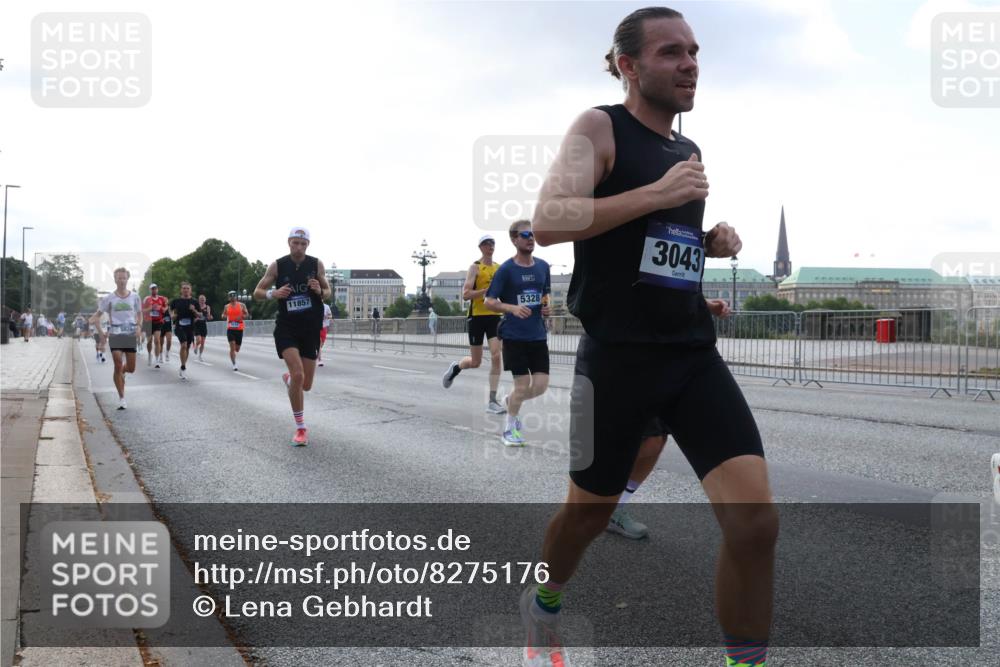 29.06.2025 - hella hamburg halbmarathon Lena Gebhardt http://msf.ph/oto/8275176 29.06.2025 09:45:18 Lombardsbrücke 11857, 5328, 3043, 57, 1758, 1827, 1990, 2689, 2746, 3043, 3201, 4050, 4129, 4698, 4749, 5070, 5269, 5328, 5367, 5746, 5826, 6358, 6619, 6781, 7272, 7389, 7481, 7651, 7723, 8209, 8731, 8883, 9137, 9381, 9571, 9634, 10017, 10156, 10171, 10486, 10848, 11169, 11413, 11857, 12049, 12234, 12287, 12595, 12691, 12900, 12988, 13838, 13956, 14028, 14140, 14164, 14289, 15672, 15883, 16157, 16377, 16508, 16713, 16818, 17428 meine-sportfotos.de