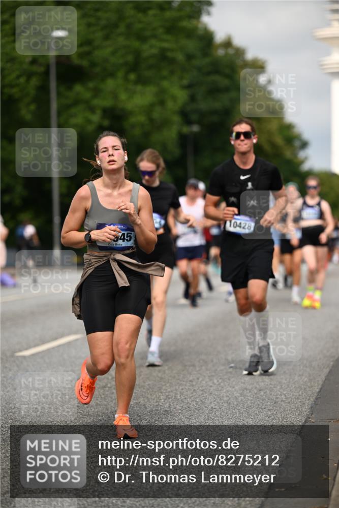 29.06.2025 - hella hamburg halbmarathon Dr. Thomas Lammeyer http://msf.ph/oto/8275212 29.06.2025 10:15:33 Kennedybrücke 1166, 1866, 1992, 2661, 4227, 5254, 5379, 5990, 5991, 7571, 8368, 9169, 9191, 10042, 10372, 10428, 11321 meine-sportfotos.de