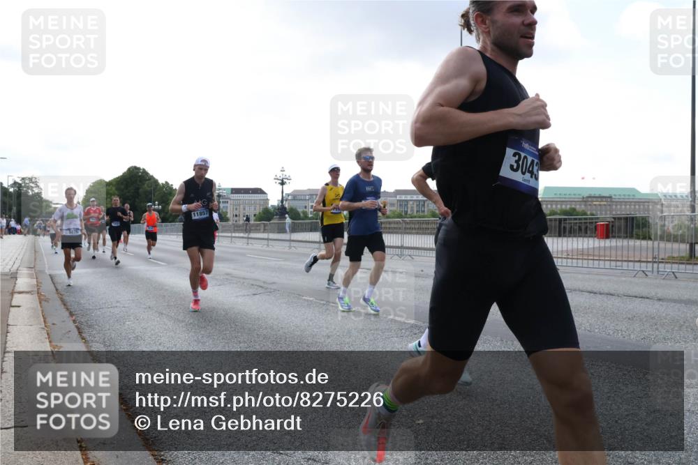 29.06.2025 - hella hamburg halbmarathon Lena Gebhardt http://msf.ph/oto/8275226 29.06.2025 09:45:18 Lombardsbrücke 5826, 11857, 3043, 57, 1758, 1827, 1990, 2689, 2746, 3043, 3201, 4050, 4129, 4698, 4749, 5070, 5269, 5328, 5367, 5746, 5826, 6358, 6619, 6781, 7272, 7389, 7481, 7651, 7723, 8209, 8731, 8883, 9137, 9381, 9571, 9634, 10017, 10156, 10171, 10486, 10848, 11169, 11413, 11857, 12049, 12234, 12287, 12595, 12691, 12900, 12988, 13838, 13956, 14028, 14140, 14164, 14289, 15672, 15883, 16157, 16377, 16508, 16713, 16818, 17428 meine-sportfotos.de