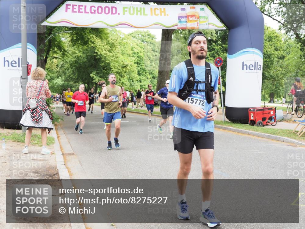 29.06.2025 - hella hamburg halbmarathon MichiJ http://msf.ph/oto/8275227 29.06.2025 10:56:45 Zwischen KM18-KM19 1830, 2359, 6871, 10297, 11595, 13237, 15038, 15772 meine-sportfotos.de