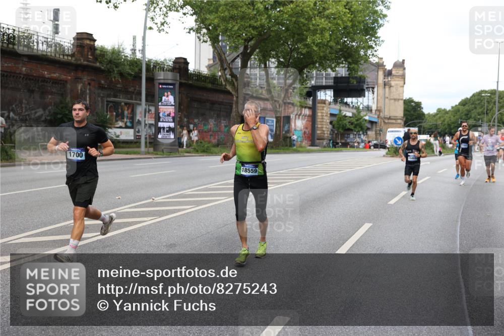 29.06.2025 - hella hamburg halbmarathon Yannick Fuchs http://msf.ph/oto/8275243 29.06.2025 10:37:14 20KM 1353, 1675, 1700, 1735, 2233, 4235, 5011, 5124, 5436, 5477, 7035, 7448, 7734, 7765, 7865, 9364, 9371, 9534, 9833, 10216, 10469, 11907, 12839, 13446, 14226, 14447, 14560, 14813, 15095, 15175, 15255, 15297, 15301, 15328, 15535, 15851, 16295, 16333, 16660, 16677, 17000, 17177, 17733, 17911, 18004, 18275, 18304, 18559, 18632, 18659, 18680, 18987 meine-sportfotos.de