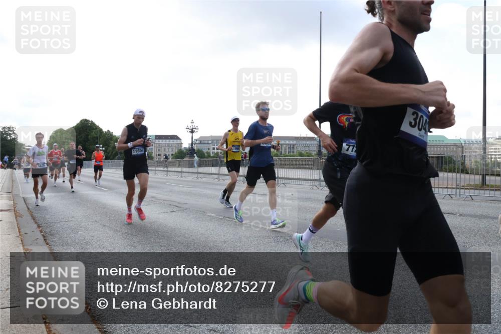29.06.2025 - hella hamburg halbmarathon Lena Gebhardt http://msf.ph/oto/8275277 29.06.2025 09:45:19 Lombardsbrücke 12234, 11857, 77, 304, 57, 1758, 1827, 1990, 2689, 2746, 3043, 3201, 4050, 4129, 4698, 4749, 5070, 5269, 5328, 5367, 5746, 5826, 6358, 6619, 6781, 7272, 7389, 7481, 7651, 7723, 8209, 8883, 9137, 9381, 9571, 9634, 10017, 10156, 10171, 10486, 10848, 11169, 11413, 11857, 12049, 12234, 12287, 12595, 12691, 12900, 12988, 13838, 13956, 14028, 14140, 14164, 14289, 15672, 15883, 16157, 16377, 16508, 16713, 16818, 17428 meine-sportfotos.de