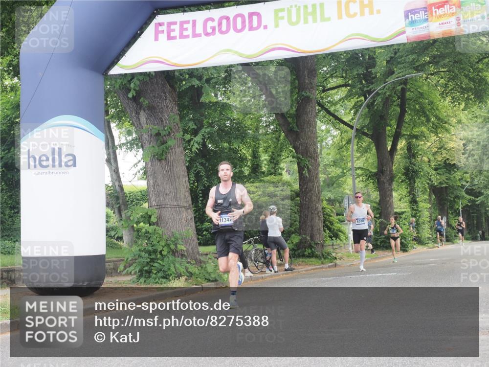 29.06.2025 - hella hamburg halbmarathon KatJ http://msf.ph/oto/8275388 29.06.2025 10:09:45 Zwischen KM18-KM19  meine-sportfotos.de