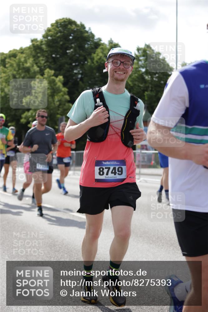 29.06.2025 - hella hamburg halbmarathon Jannik Wohlers http://msf.ph/oto/8275393 29.06.2025 10:02:07 Lombardsbrücke 1128, 1254, 1702, 1733, 2685, 2712, 2819, 3225, 3780, 3976, 4066, 6708, 6860, 7049, 7323, 7869, 7888, 8003, 8364, 8662, 8749, 9131, 9554, 9986, 10295, 10539, 10866, 11191, 11515, 11670, 11702, 11782, 12978, 13488, 13491, 13868, 13932, 14732, 14838, 15008, 15291, 15394, 15993, 16067, 17077, 17533, 17836, 17931, 17939, 18128, 18240, 18624, 19117, 19146, 19165, 19173, 19176 meine-sportfotos.de
