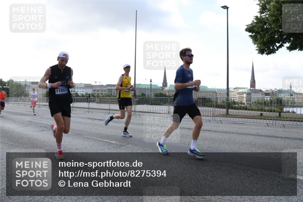 29.06.2025 - hella hamburg halbmarathon Lena Gebhardt http://msf.ph/oto/8275394 29.06.2025 09:45:19 Lombardsbrücke 634, 11857, 57, 1758, 1827, 1990, 2689, 2746, 3043, 3201, 4050, 4129, 4698, 4749, 5070, 5269, 5328, 5367, 5746, 5826, 6358, 6619, 6781, 7272, 7389, 7481, 7651, 7723, 8209, 8883, 9137, 9381, 9571, 9634, 10017, 10156, 10171, 10486, 10848, 11169, 11413, 11857, 12049, 12234, 12287, 12595, 12691, 12900, 12988, 13838, 13956, 14028, 14140, 14164, 14289, 15672, 15883, 16157, 16377, 16508, 16713, 16818, 17428 meine-sportfotos.de