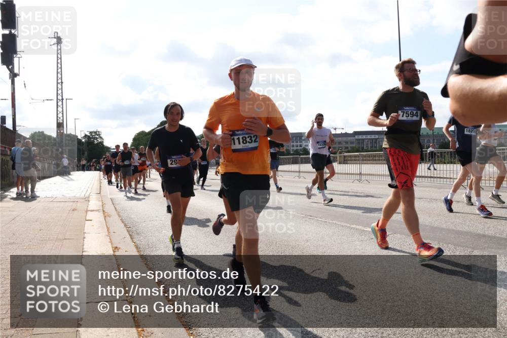 29.06.2025 - hella hamburg halbmarathon Lena Gebhardt http://msf.ph/oto/8275422 29.06.2025 09:57:47 Lombardsbrücke 29, 11832, 1632, 7594, 18206, 1030, 1086, 1094, 1193, 1258, 1320, 1321, 1335, 1422, 1563, 1870, 2119, 2138, 2252, 2397, 2444, 2448, 2488, 2612, 2855, 2946, 3048, 3058, 3091, 3096, 3103, 3114, 3251, 3698, 3999, 4261, 4299, 4379, 4558, 4986, 5018, 5024, 5032, 5305, 5633, 5672, 5775, 5820, 5907, 6125, 6355, 6356, 6374, 6569, 6580, 6585, 6628, 6754, 6762, 6776, 6795, 6942, 7065, 7134, 7221, 7397, 7478, 7594, 7646, 7742, 7930, 7932, 7952, 7973, 7976, 10191 meine-sportfotos.de