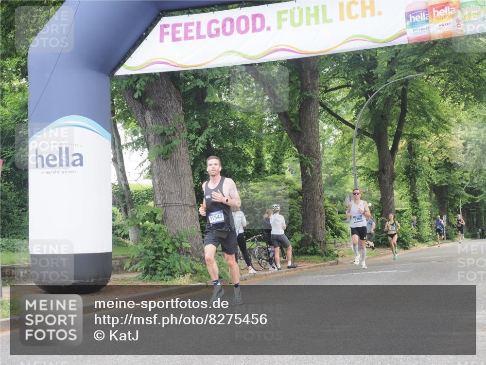 29.06.2025 - hella hamburg halbmarathon KatJ http://msf.ph/oto/8275456 29.06.2025 10:09:45 Zwischen KM18-KM19  meine-sportfotos.de