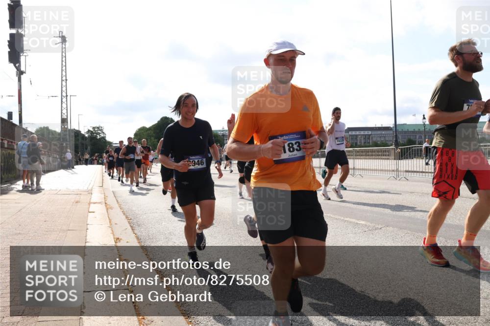 29.06.2025 - hella hamburg halbmarathon Lena Gebhardt http://msf.ph/oto/8275508 29.06.2025 09:57:47 Lombardsbrücke 946, 83, 16320, 1030, 1086, 1094, 1193, 1258, 1320, 1321, 1335, 1422, 1563, 1870, 2119, 2138, 2252, 2397, 2444, 2448, 2488, 2612, 2855, 2946, 3048, 3058, 3091, 3096, 3103, 3114, 3251, 3698, 3999, 4261, 4299, 4379, 4558, 4986, 5018, 5024, 5032, 5305, 5633, 5672, 5775, 5820, 5907, 6125, 6355, 6356, 6374, 6569, 6580, 6585, 6628, 6754, 6762, 6776, 6795, 6942, 7065, 7134, 7221, 7397, 7478, 7594, 7646, 7742, 7930, 7932, 7952, 7973, 7976, 10191 meine-sportfotos.de