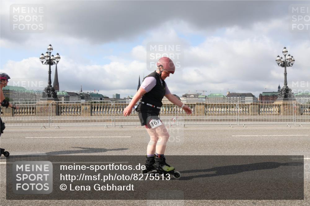 29.06.2025 - hella hamburg halbmarathon Lena Gebhardt http://msf.ph/oto/8275513 29.06.2025 09:04:59 Lombardsbrücke  meine-sportfotos.de