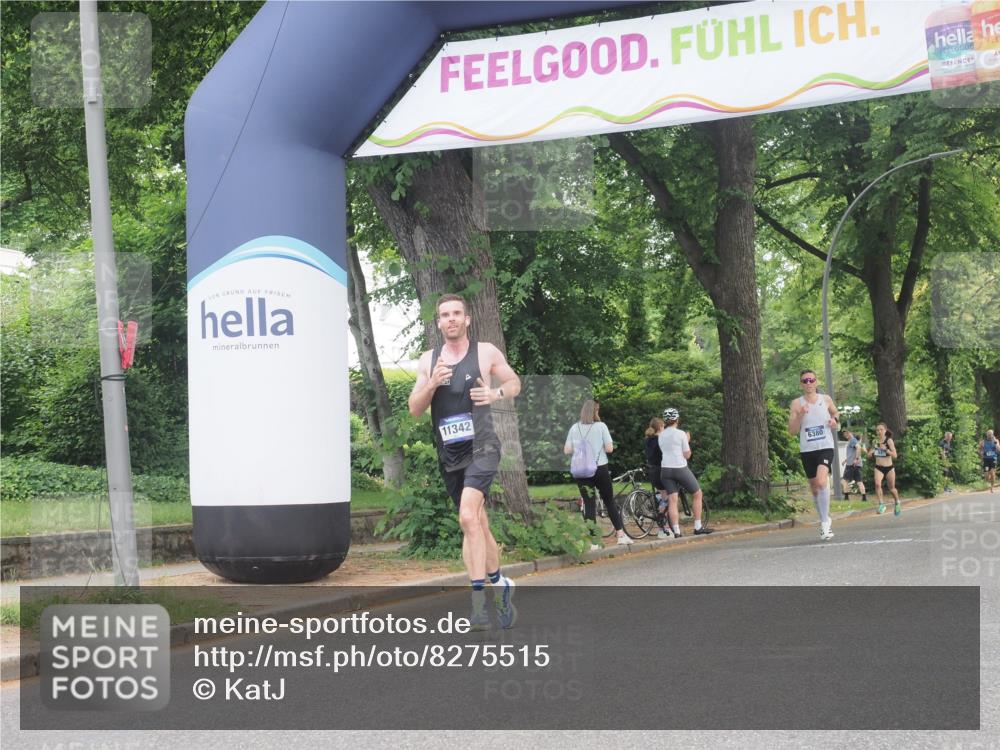 29.06.2025 - hella hamburg halbmarathon KatJ http://msf.ph/oto/8275515 29.06.2025 10:09:46 Zwischen KM18-KM19  meine-sportfotos.de