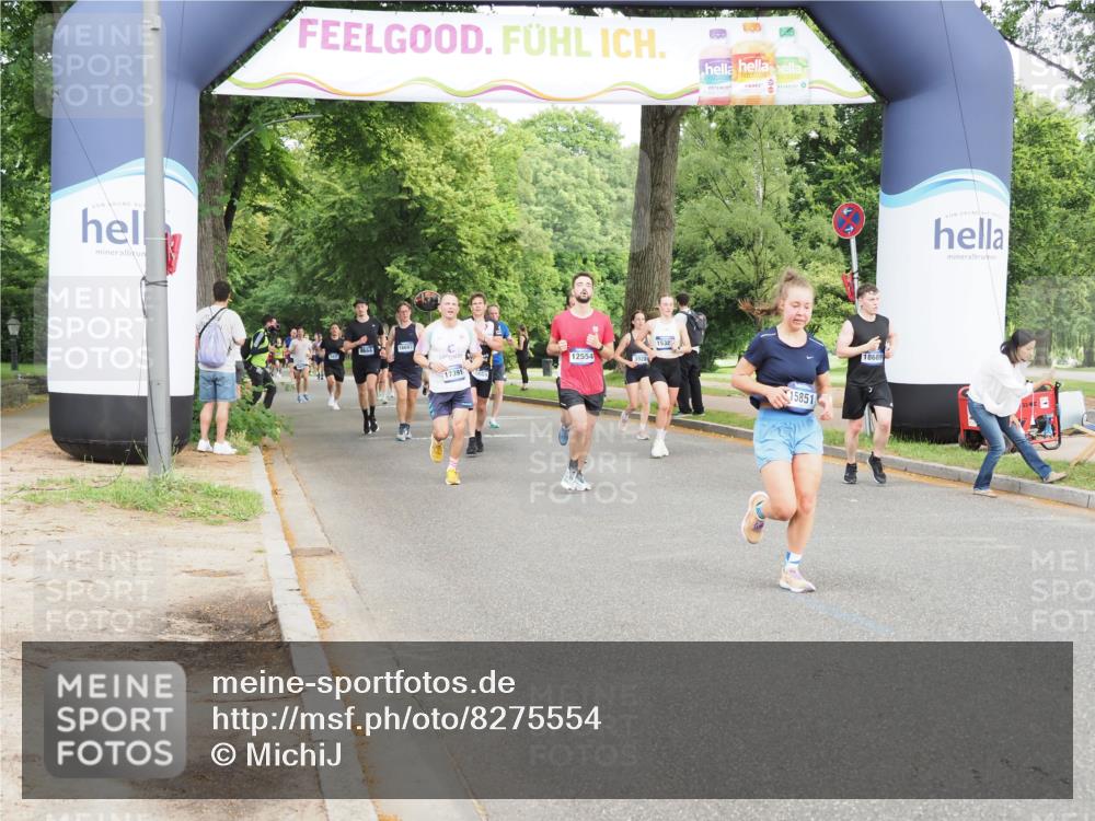 29.06.2025 - hella hamburg halbmarathon MichiJ http://msf.ph/oto/8275554 29.06.2025 10:31:37 Zwischen KM18-KM19 1735, 4318, 4425, 10493, 12153, 12554, 12623, 14226, 15706, 15851, 16338, 17391, 18689 meine-sportfotos.de