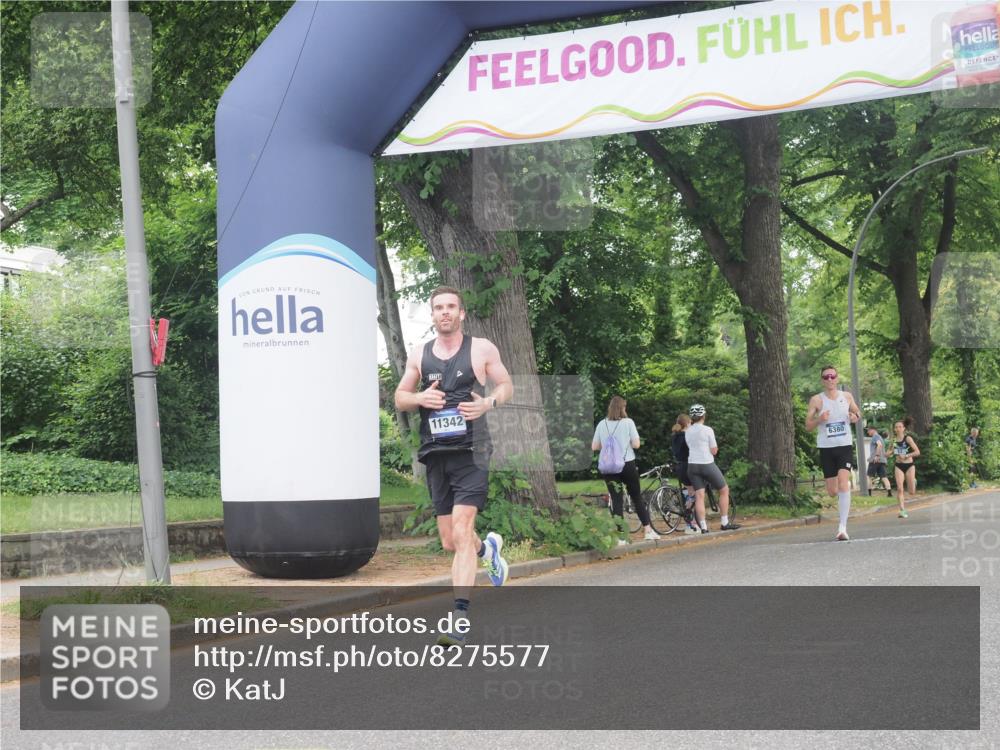 29.06.2025 - hella hamburg halbmarathon KatJ http://msf.ph/oto/8275577 29.06.2025 10:09:46 Zwischen KM18-KM19  meine-sportfotos.de