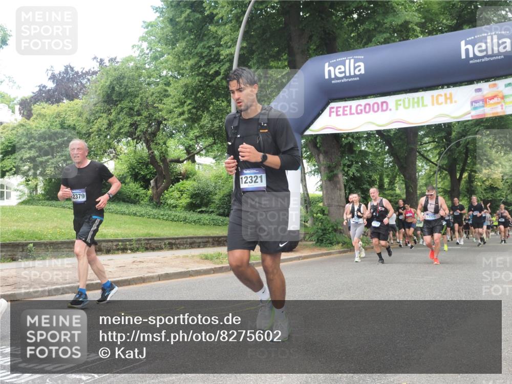 29.06.2025 - hella hamburg halbmarathon KatJ http://msf.ph/oto/8275602 29.06.2025 10:40:13 Zwischen KM18-KM19 1258, 2208, 3715, 3952, 4029, 4065, 5378, 5638, 6481, 7896, 8273, 8651 meine-sportfotos.de