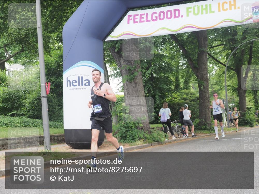 29.06.2025 - hella hamburg halbmarathon KatJ http://msf.ph/oto/8275697 29.06.2025 10:09:46 Zwischen KM18-KM19  meine-sportfotos.de