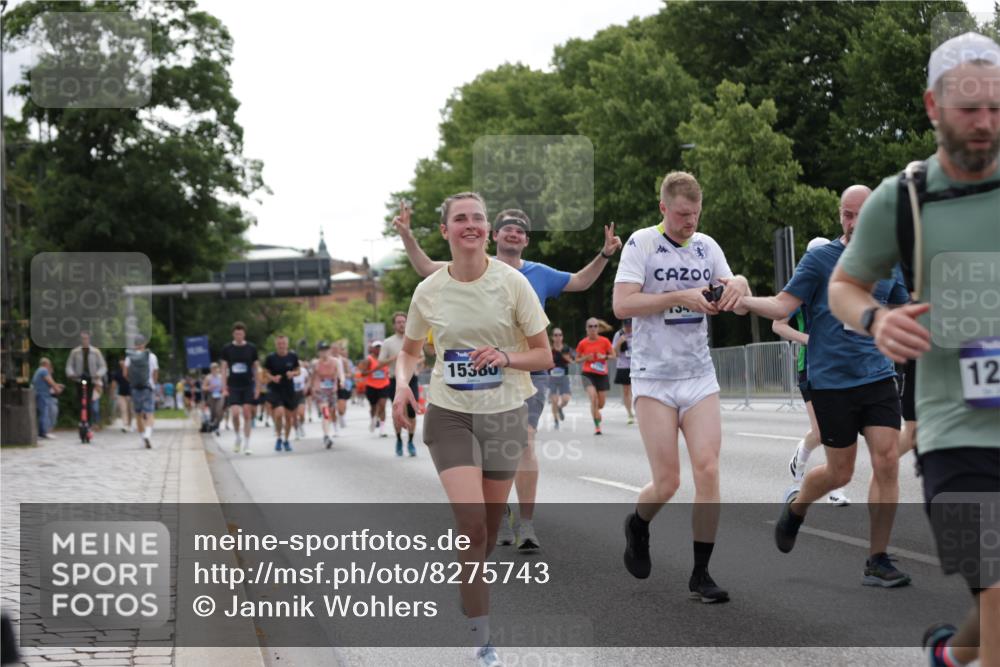 29.06.2025 - hella hamburg halbmarathon Jannik Wohlers http://msf.ph/oto/8275743 29.06.2025 10:34:24 Lombardsbrücke 1025, 2355, 3130, 3420, 4884, 5453, 6310, 6335, 6379, 6843, 7020, 7299, 7386, 7733, 8369, 8793, 9122, 9164, 9248, 9448, 9514, 10335, 10464, 10606, 10674, 11122, 11245, 11646, 12019, 12164, 12236, 12382, 12764, 13311, 13416, 13471, 13473, 14273, 14527, 15310, 15380, 15477, 15984, 16311, 16471, 17412, 18892 meine-sportfotos.de