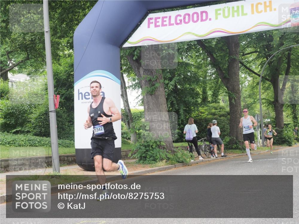 29.06.2025 - hella hamburg halbmarathon KatJ http://msf.ph/oto/8275753 29.06.2025 10:09:46 Zwischen KM18-KM19  meine-sportfotos.de