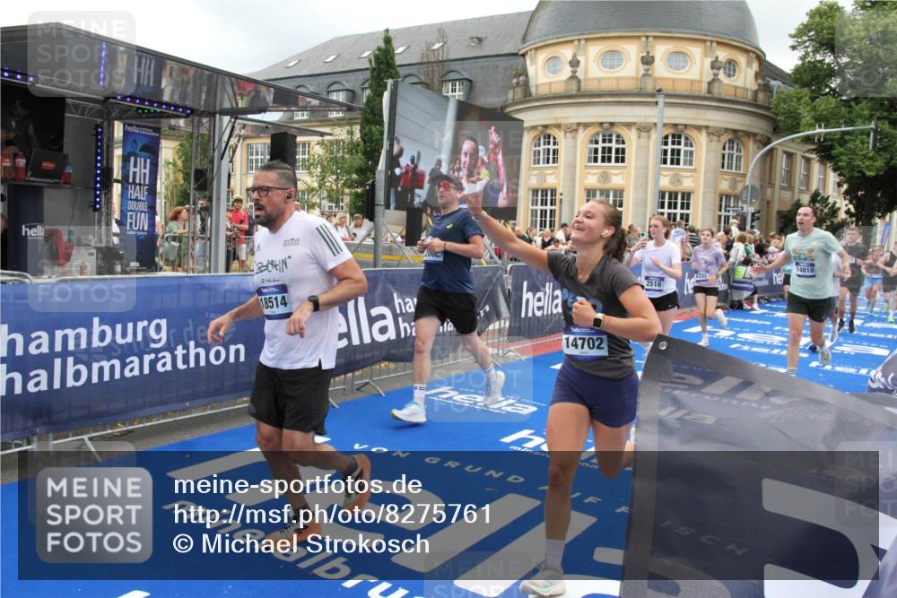 29.06.2025 - hella hamburg halbmarathon Michael Strokosch http://msf.ph/oto/8275761 29.06.2025 10:53:49 Ziel 1422, 2082, 2518, 5399, 5607, 6260, 6877, 7177, 8285, 8335, 9922, 10529, 10895, 11588, 11589, 14702, 14818, 15441, 15502, 17482, 17740, 18249, 18487, 18514, 18759 meine-sportfotos.de