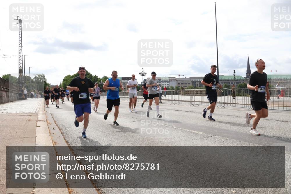 29.06.2025 - hella hamburg halbmarathon Lena Gebhardt http://msf.ph/oto/8275781 29.06.2025 10:20:17 Lombardsbrücke 991, 15619, 46142, 5659, 18114, 1011, 1046, 1069, 1110, 1115, 1154, 1471, 1474, 2064, 2478, 3278, 3434, 3733, 3842, 4154, 4166, 4422, 4539, 4585, 4614, 4737, 4739, 5181, 5397, 5556, 5659, 5811, 5812, 5831, 5937, 6872, 6874, 6951, 7018, 7101, 7131, 7137, 7519, 7739, 7744, 7808, 8025, 8387, 8462, 8588, 8738, 9136, 9196, 9722, 9735, 9873, 10041, 10414, 10550, 10595, 10613, 10622, 10647, 10701, 10754, 11028, 11036, 11603, 11835 meine-sportfotos.de