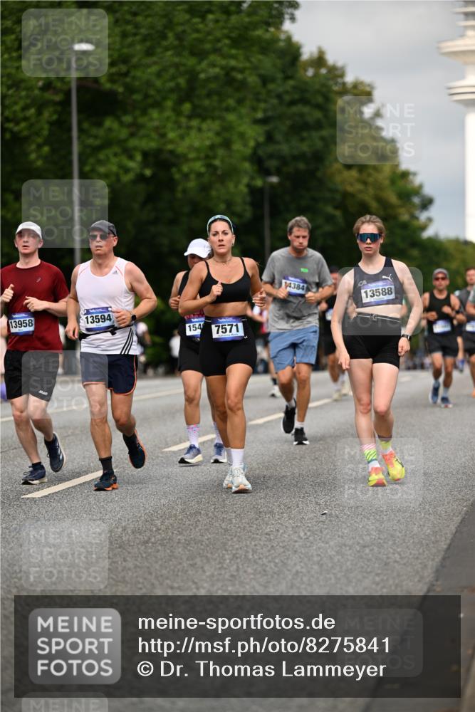 29.06.2025 - hella hamburg halbmarathon Dr. Thomas Lammeyer http://msf.ph/oto/8275841 29.06.2025 10:15:37 Kennedybrücke 1062, 1166, 1992, 2661, 4227, 5254, 5990, 5991, 7474, 7571, 8368, 9169, 9191, 10042, 10428 meine-sportfotos.de