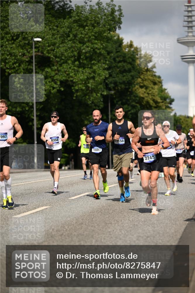 29.06.2025 - hella hamburg halbmarathon Dr. Thomas Lammeyer http://msf.ph/oto/8275847 29.06.2025 09:52:55 Kennedybrücke 1603, 2044, 2707, 2745, 2750, 2849, 2980, 3014, 3116, 3136, 4148, 4766, 5050, 5124, 5648, 6149, 6771, 7035, 7109, 7229, 8358, 8465, 9686, 9914, 10369, 11177 meine-sportfotos.de