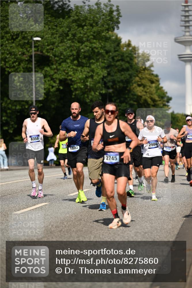 29.06.2025 - hella hamburg halbmarathon Dr. Thomas Lammeyer http://msf.ph/oto/8275860 29.06.2025 09:52:56 Kennedybrücke 1603, 2044, 2707, 2745, 2750, 2849, 2980, 3014, 3116, 3136, 4148, 4766, 5050, 5124, 5648, 6149, 6771, 7035, 7109, 7229, 8358, 8465, 9686, 9914, 10369, 11177 meine-sportfotos.de