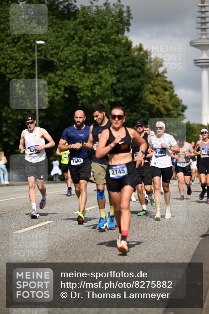 29.06.2025 - hella hamburg halbmarathon Dr. Thomas Lammeyer http://msf.ph/oto/8275882 29.06.2025 09:52:56 Kennedybrücke 1603, 2044, 2707, 2745, 2750, 2849, 2980, 3014, 3116, 3136, 4148, 4766, 5050, 5124, 5648, 6149, 6771, 7035, 7109, 7229, 8358, 8465, 9686, 9914, 10369, 11177 meine-sportfotos.de