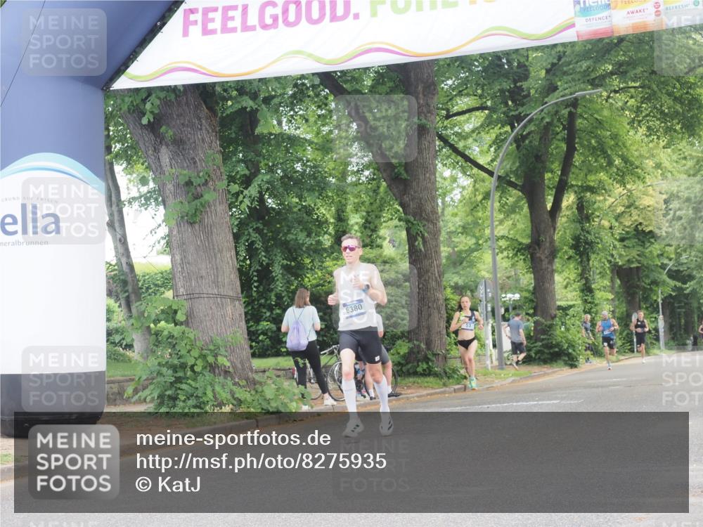 29.06.2025 - hella hamburg halbmarathon KatJ http://msf.ph/oto/8275935 29.06.2025 10:09:47 Zwischen KM18-KM19  meine-sportfotos.de