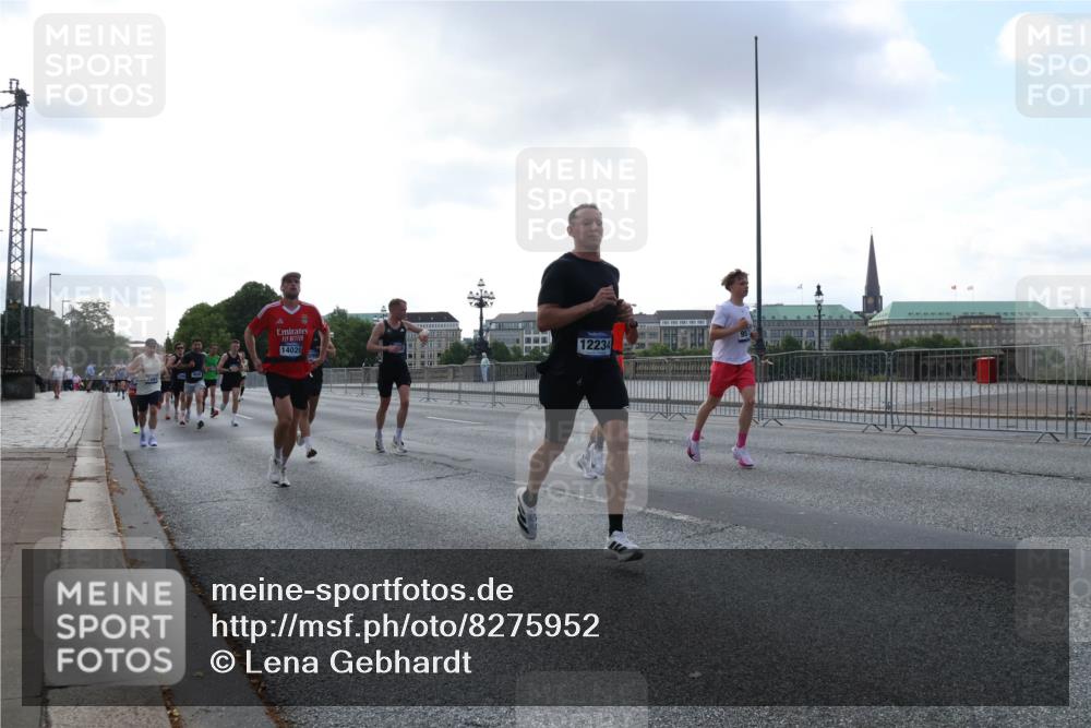 29.06.2025 - hella hamburg halbmarathon Lena Gebhardt http://msf.ph/oto/8275952 29.06.2025 09:45:22 Lombardsbrücke 14028, 12234, 57, 1707, 1758, 1827, 1990, 2689, 2746, 3043, 3201, 4050, 4129, 4679, 4698, 4749, 5070, 5269, 5328, 5367, 5746, 5826, 6358, 6619, 6781, 7272, 7389, 7481, 7651, 7723, 8209, 8883, 9137, 9381, 9571, 9634, 10017, 10171, 10486, 10848, 11169, 11413, 11857, 12049, 12234, 12595, 12691, 12900, 12988, 13066, 13618, 13838, 14028, 14140, 14164, 14289, 15672, 15883, 16157, 16377, 16508, 16713, 16818, 17428 meine-sportfotos.de