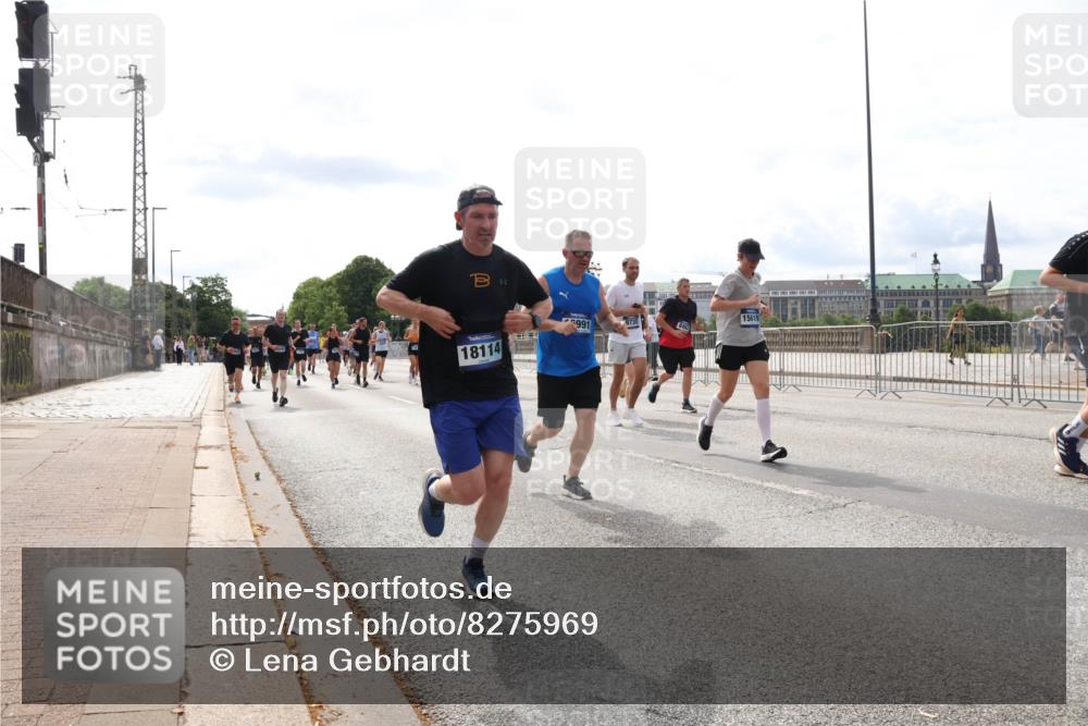 29.06.2025 - hella hamburg halbmarathon Lena Gebhardt http://msf.ph/oto/8275969 29.06.2025 10:20:18 Lombardsbrücke 18114, 991, 15619, 1011, 1046, 1069, 1110, 1115, 1154, 1471, 1474, 2064, 2478, 3278, 3434, 3733, 3842, 4154, 4166, 4422, 4539, 4585, 4614, 4737, 4739, 5181, 5397, 5556, 5659, 5811, 5812, 5831, 5937, 6874, 6951, 7018, 7101, 7131, 7137, 7519, 7739, 7744, 7808, 8025, 8387, 8462, 8588, 8738, 9136, 9196, 9722, 9735, 9873, 10041, 10414, 10550, 10595, 10613, 10622, 10647, 10701, 10754, 11028, 11036, 11603, 11835 meine-sportfotos.de