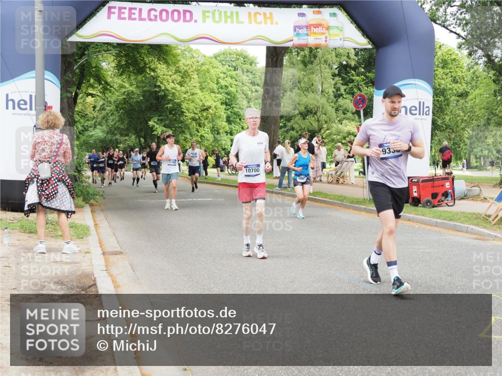 29.06.2025 - hella hamburg halbmarathon MichiJ http://msf.ph/oto/8276047 29.06.2025 10:56:58 Zwischen KM18-KM19 9338, 9663, 10700, 13475, 14540, 16255, 16826, 17708, 17806 meine-sportfotos.de