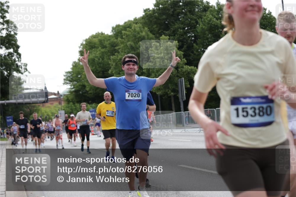 29.06.2025 - hella hamburg halbmarathon Jannik Wohlers http://msf.ph/oto/8276056 29.06.2025 10:34:25 Lombardsbrücke 1025, 2355, 3130, 3420, 4884, 5453, 6310, 6335, 6379, 6843, 7020, 7299, 7386, 8369, 8793, 9122, 9164, 9248, 9448, 9514, 10335, 10464, 10606, 11122, 11245, 11646, 12019, 12164, 12236, 12382, 12555, 12764, 13311, 13416, 13471, 13473, 14273, 14527, 15310, 15380, 15477, 15984, 16311, 16471, 17412, 18892 meine-sportfotos.de
