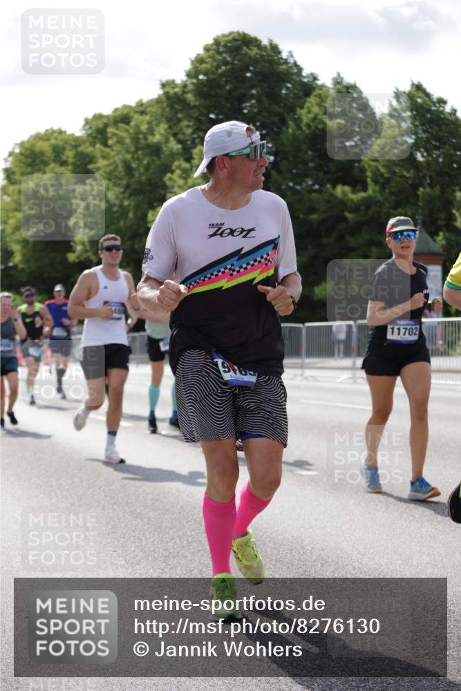 29.06.2025 - hella hamburg halbmarathon Jannik Wohlers http://msf.ph/oto/8276130 29.06.2025 10:02:10 Lombardsbrücke 1128, 1254, 1702, 1733, 2685, 2712, 2819, 3225, 3780, 3976, 4066, 6708, 6860, 7049, 7323, 7869, 7888, 8003, 8364, 8624, 8662, 8749, 9131, 9554, 9986, 10295, 10539, 11191, 11515, 11670, 11702, 11782, 12978, 13488, 13491, 13868, 13932, 14732, 14838, 15291, 15394, 15834, 15993, 16067, 17077, 17533, 17757, 17836, 17931, 17939, 18128, 18624, 19117, 19146, 19165, 19173, 19176 meine-sportfotos.de