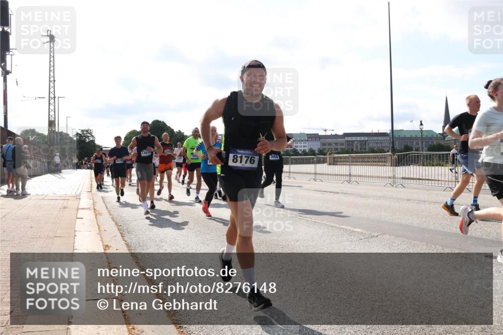 29.06.2025 - hella hamburg halbmarathon Lena Gebhardt http://msf.ph/oto/8276148 29.06.2025 09:57:49 Lombardsbrücke 16750, 14914, 8176, 3058, 1030, 1086, 1094, 1193, 1258, 1320, 1321, 1335, 1422, 1563, 1870, 2138, 2252, 2397, 2444, 2448, 2488, 2612, 2855, 2946, 3048, 3058, 3091, 3096, 3103, 3114, 3251, 3698, 3999, 4261, 4299, 4379, 4558, 4986, 5018, 5024, 5032, 5305, 5633, 5672, 5775, 5820, 5907, 6125, 6355, 6356, 6374, 6569, 6580, 6585, 6628, 6754, 6776, 6795, 6942, 7065, 7134, 7221, 7397, 7478, 7509, 7594, 7646, 7742, 7930, 7932, 7952, 7973, 7976, 10191 meine-sportfotos.de