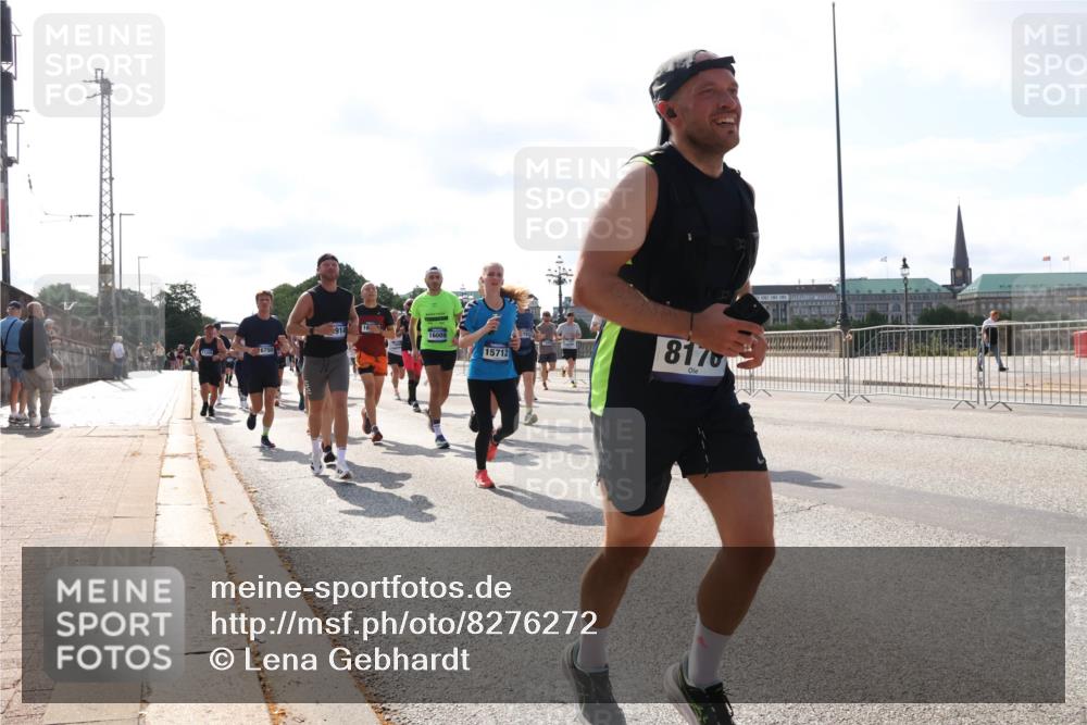 29.06.2025 - hella hamburg halbmarathon Lena Gebhardt http://msf.ph/oto/8276272 29.06.2025 09:57:49 Lombardsbrücke 16009, 15712, 8170, 1030, 1086, 1094, 1193, 1258, 1320, 1321, 1335, 1422, 1563, 1870, 2138, 2252, 2397, 2444, 2448, 2488, 2612, 2855, 2946, 3048, 3058, 3091, 3096, 3103, 3114, 3251, 3698, 3999, 4261, 4299, 4379, 4558, 4986, 5018, 5024, 5032, 5305, 5633, 5672, 5775, 5820, 5907, 6125, 6355, 6356, 6374, 6569, 6580, 6585, 6628, 6754, 6776, 6795, 6942, 7065, 7134, 7221, 7397, 7478, 7509, 7594, 7646, 7742, 7930, 7932, 7952, 7973, 7976, 10191 meine-sportfotos.de